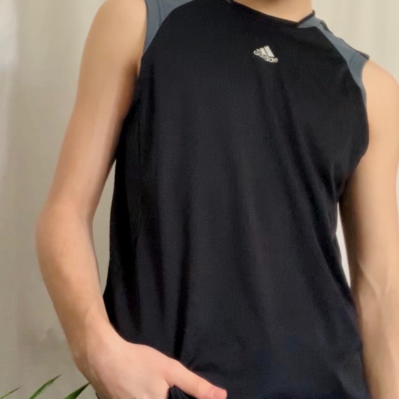 Boys adidas tank top - Picture 5 of 6